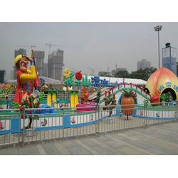 “水上风暴大战” 儿童喷水游乐设备手摇船，激爽童年的水上大冒险